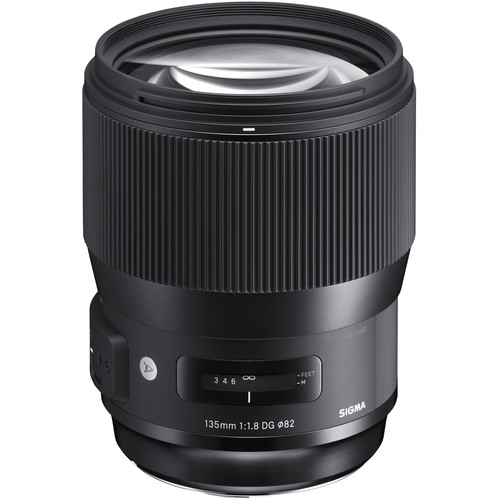 Sigma 135mm f/1.8 DG HSM Art Lens for Nikon F Filter Bundle